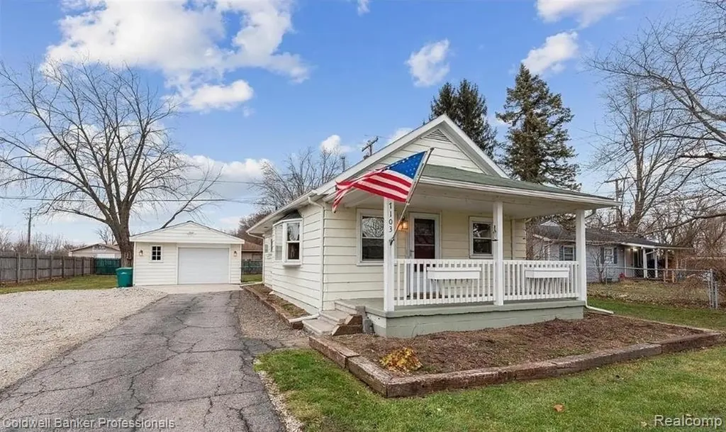 7103 Mckean Road York Charter Township MI 48197