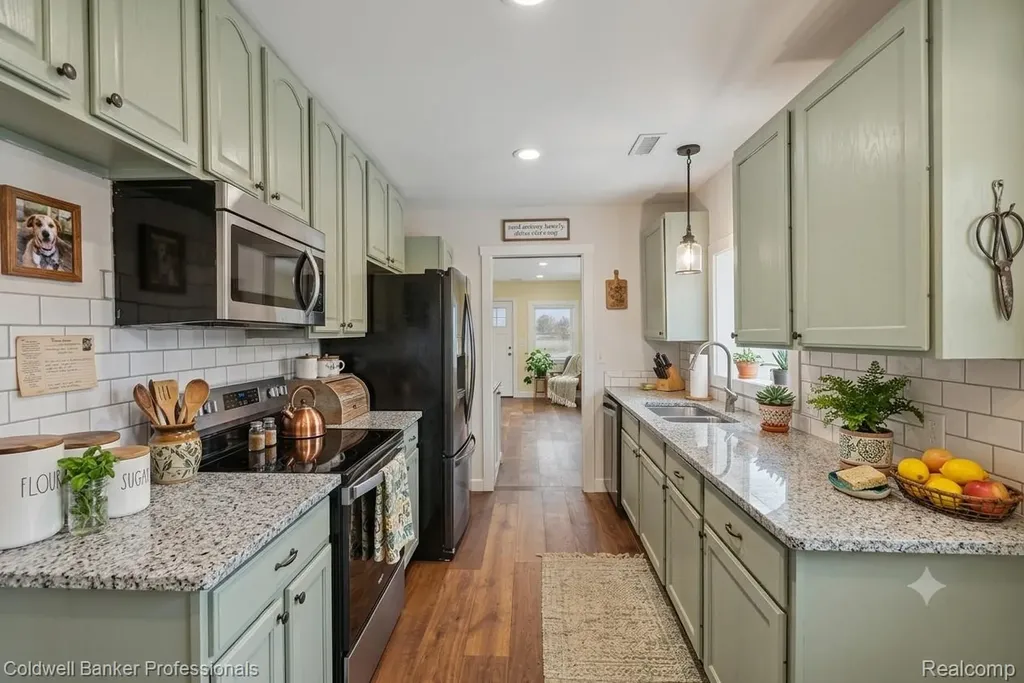 7103 Mckean Road York Charter Township MI 48197