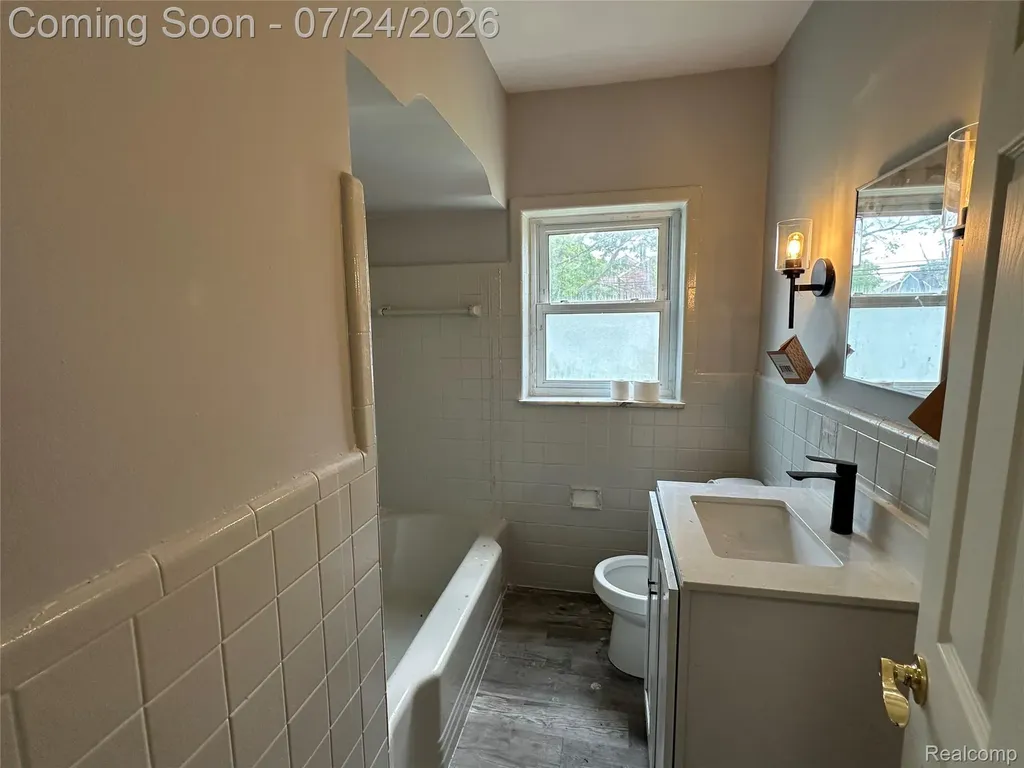 14103 Glenwood Street Detroit City MI 48205
