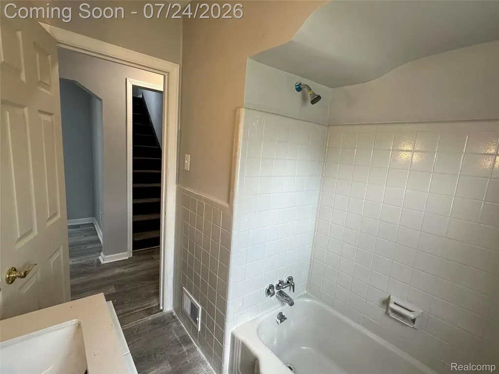 14103 Glenwood Street Detroit City MI 48205