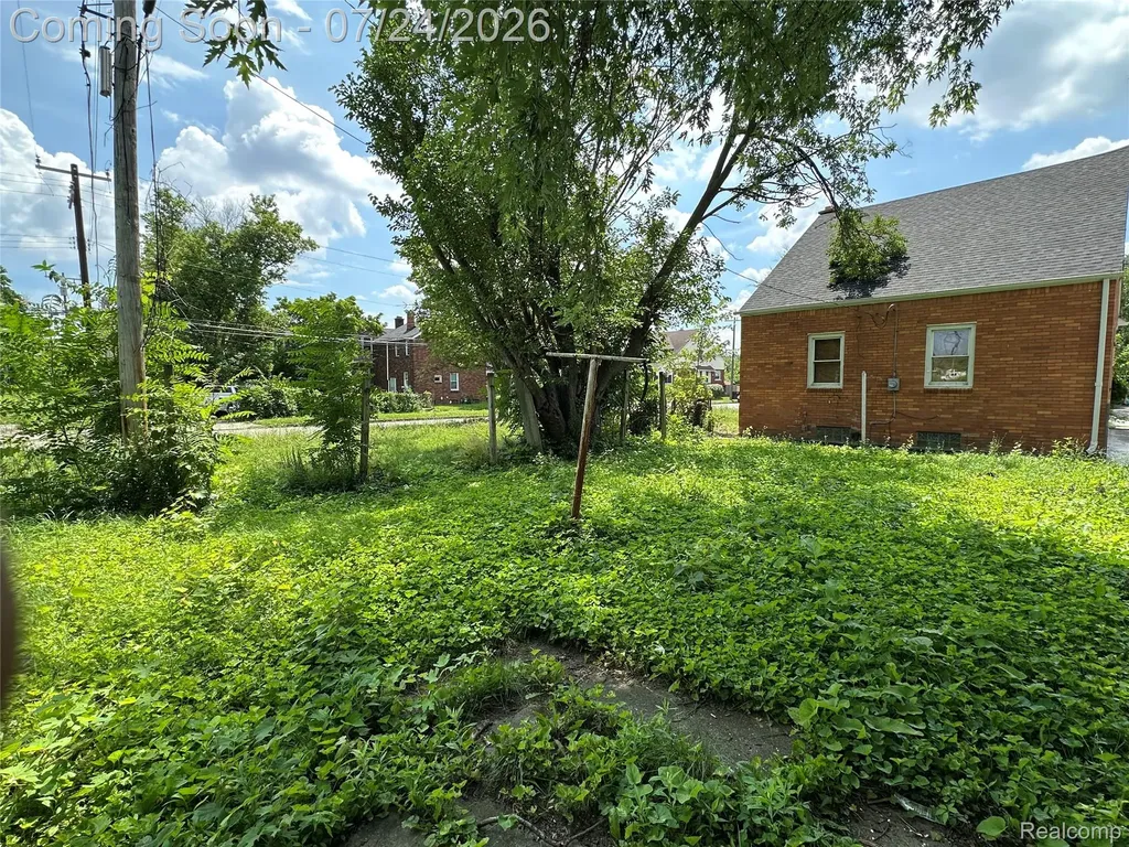 14103 Glenwood Street Detroit City MI 48205