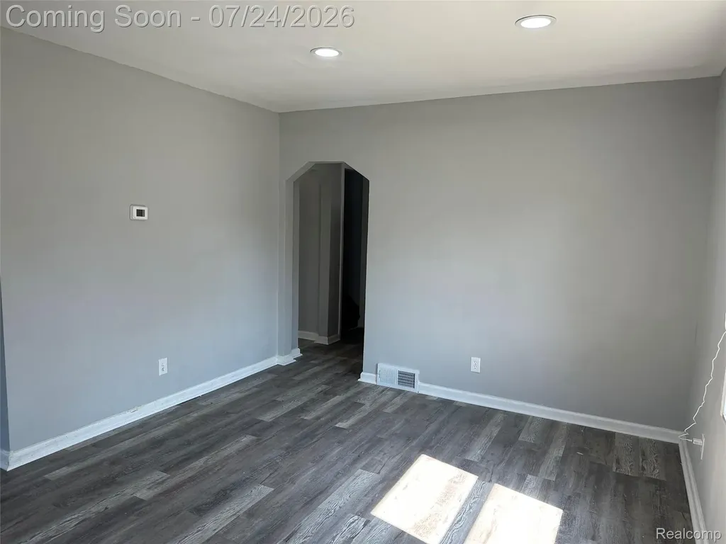 14103 Glenwood Street Detroit City MI 48205