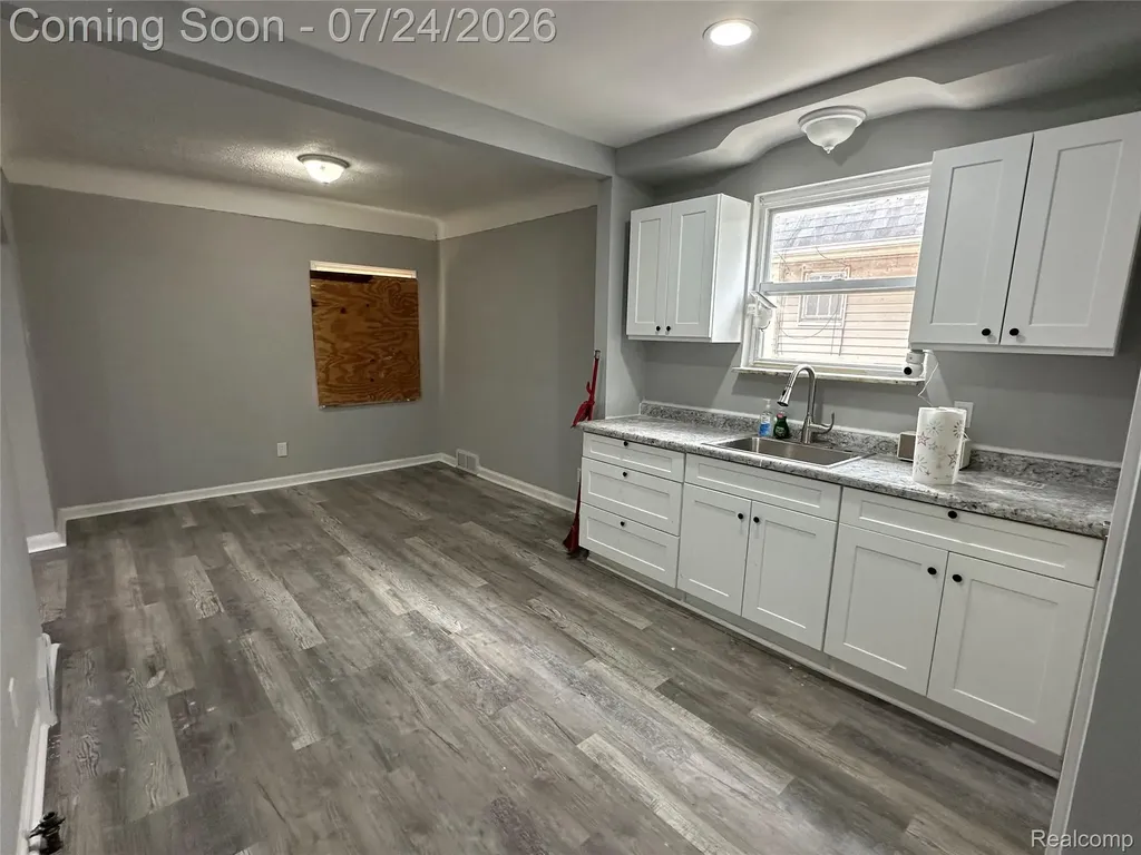 14103 Glenwood Street Detroit City MI 48205