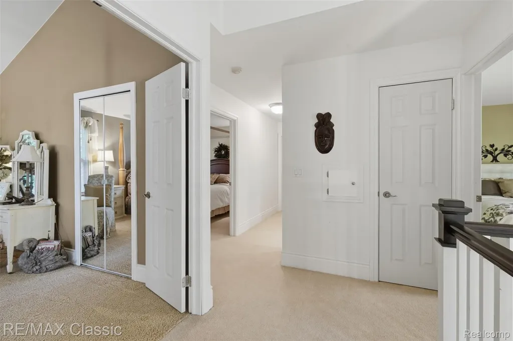 6303 Ridge Hollow Lane Springfield Charter Township MI 48350