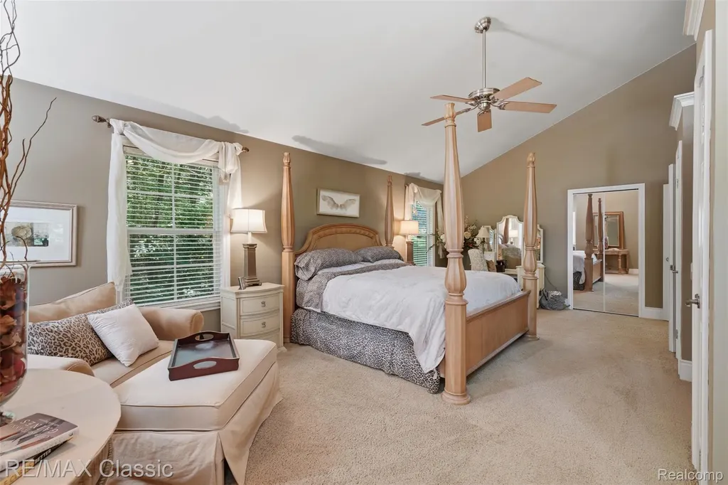 6303 Ridge Hollow Lane Springfield Charter Township MI 48350