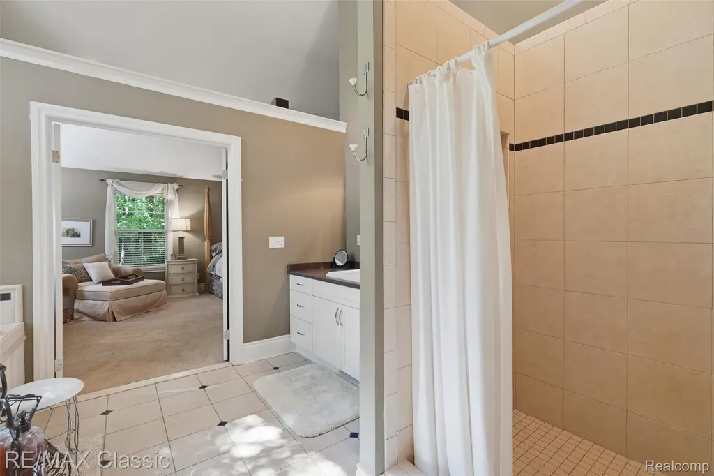 6303 Ridge Hollow Lane Springfield Charter Township MI 48350