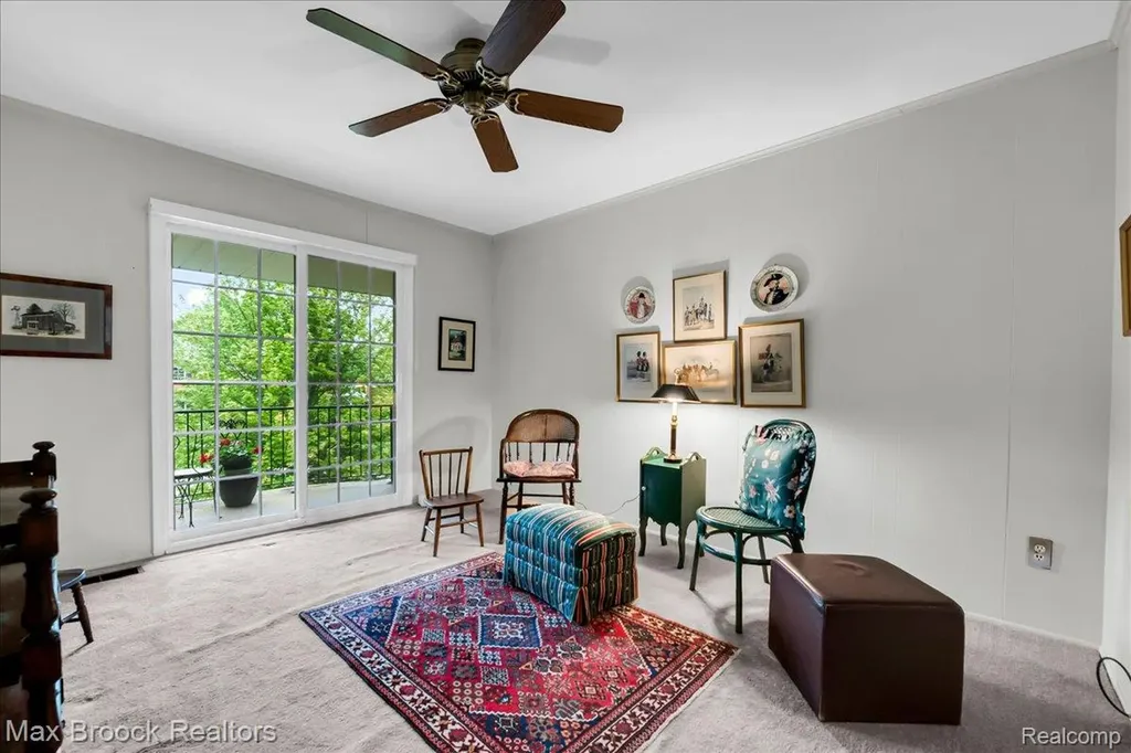 1711 Huntingwood Lane Bloomfield Charter Township MI 48304