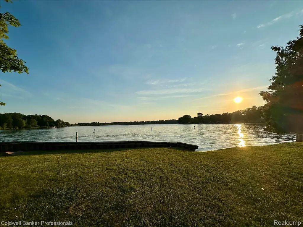 975 Boshaw Drive Attica Township MI 48412
