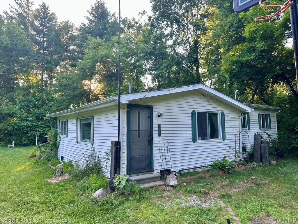 975 Boshaw Drive Attica Township MI 48412
