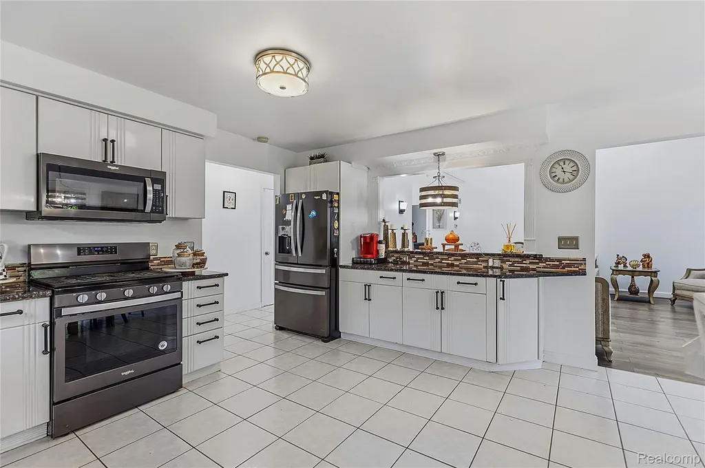 52279 Matterhorn Drive Macomb Township MI 48042