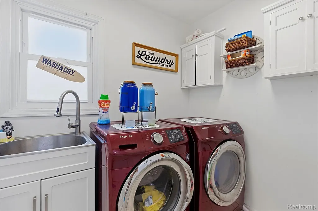 52279 Matterhorn Drive Macomb Township MI 48042