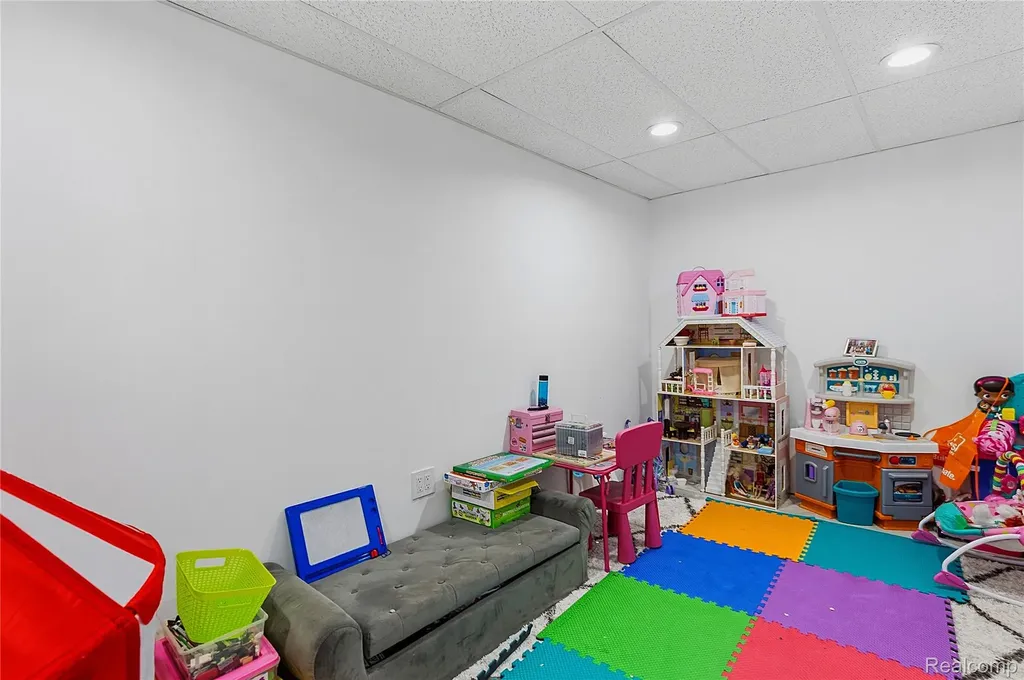 52279 Matterhorn Drive Macomb Township MI 48042