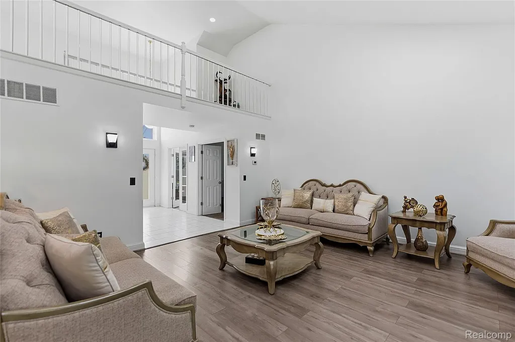 52279 Matterhorn Drive Macomb Township MI 48042