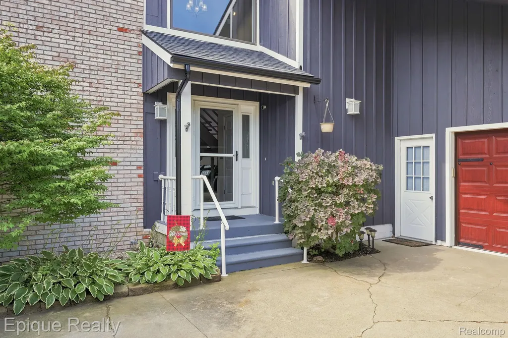 4049 Blue River Drive St. Clair Township MI 48079
