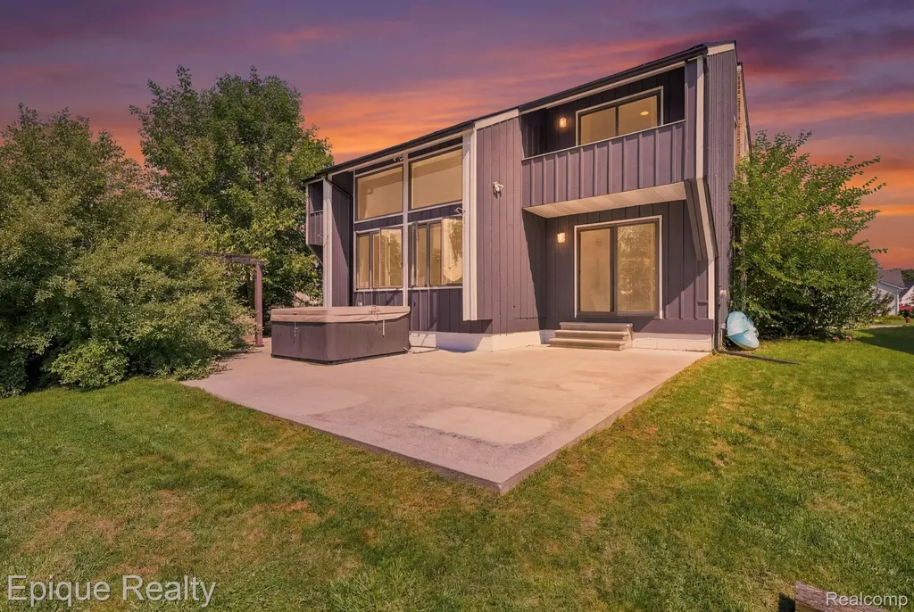 4049 Blue River Drive St. Clair Township MI 48079