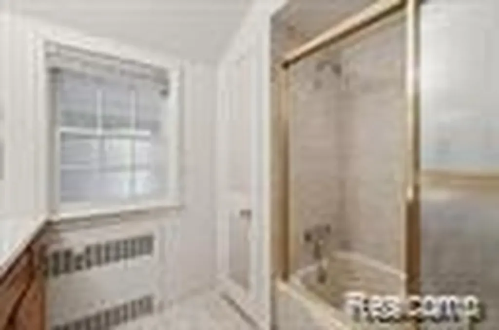 4510 W Maple Road Bloomfield Hills City MI 48301