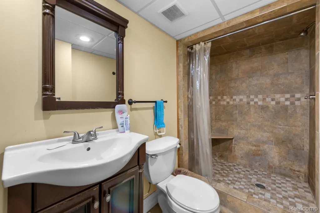 36291 Weber Drive Sterling Heights City MI 48310