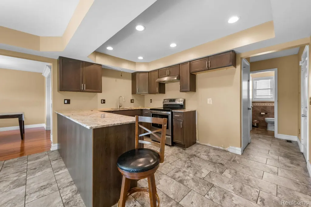 36291 Weber Drive Sterling Heights City MI 48310