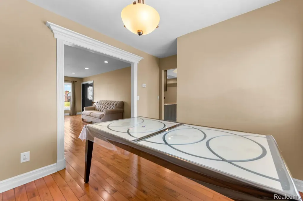 36291 Weber Drive Sterling Heights City MI 48310
