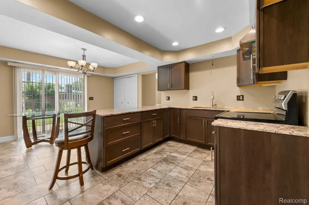 36291 Weber Drive Sterling Heights City MI 48310