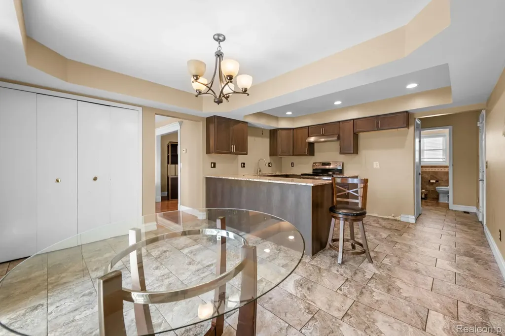 36291 Weber Drive Sterling Heights City MI 48310