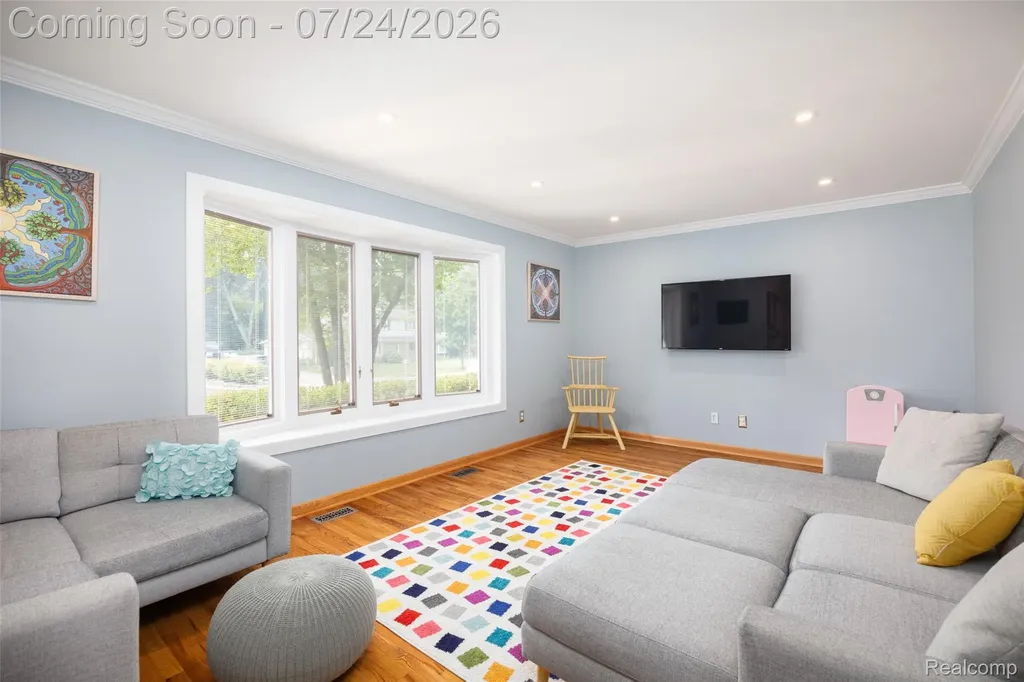 344 Shagbark Drive Rochester Hills City MI 48309