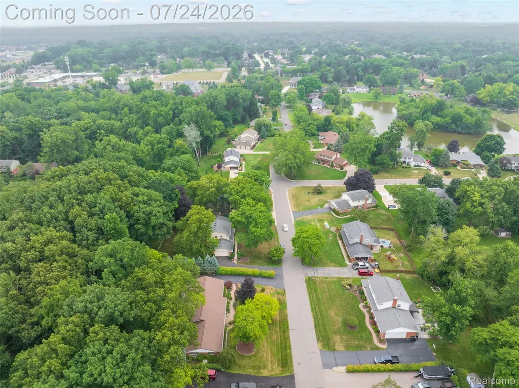 344 Shagbark Drive Rochester Hills City MI 48309