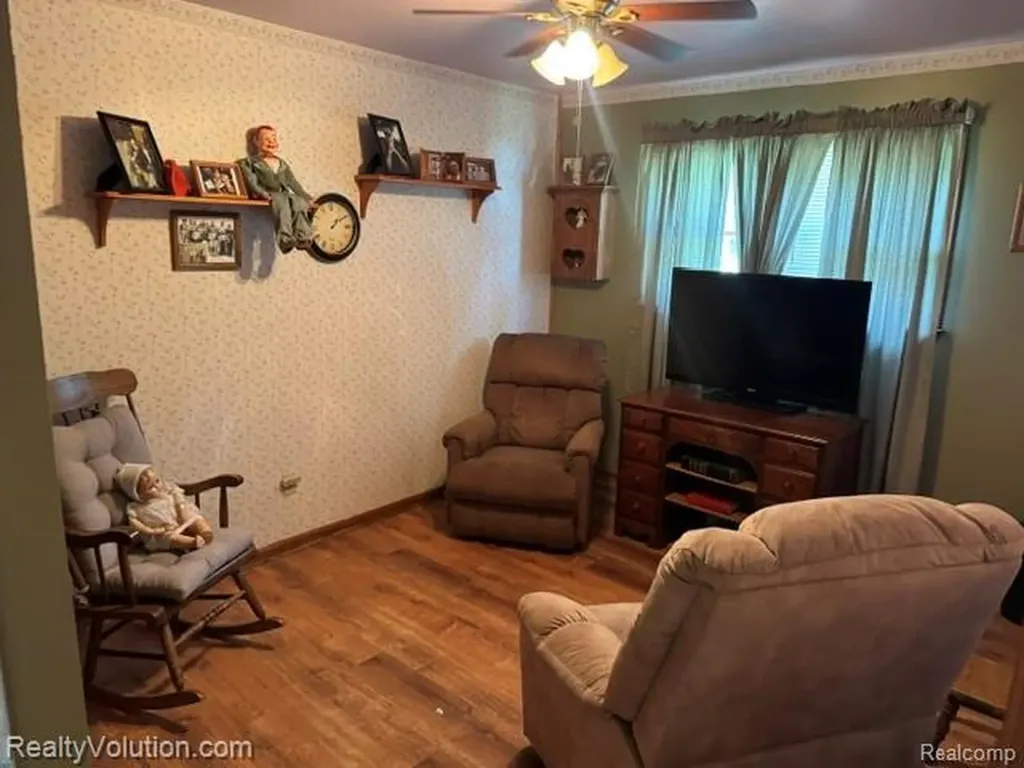 682 Metcalf Drive Imlay City City MI 48444