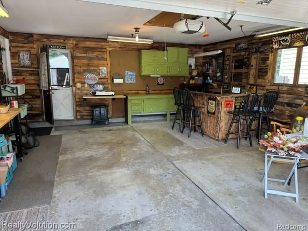 682 Metcalf Drive Imlay City City MI 48444