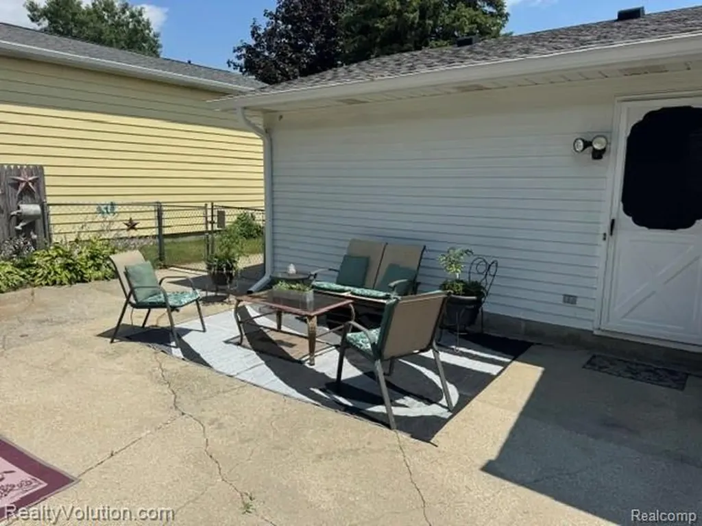 682 Metcalf Drive Imlay City City MI 48444