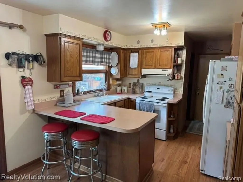 682 Metcalf Drive Imlay City City MI 48444