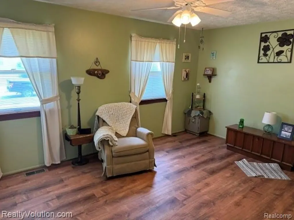682 Metcalf Drive Imlay City City MI 48444