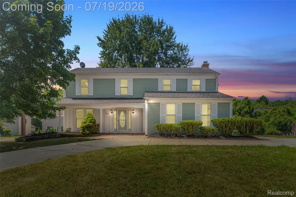 5994 Kingsfield Drive West Bloomfield Charter Township MI 48322