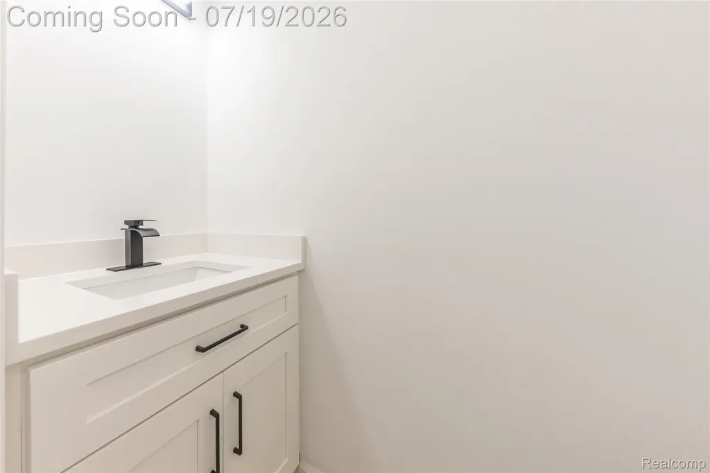 5994 Kingsfield Drive West Bloomfield Charter Township MI 48322