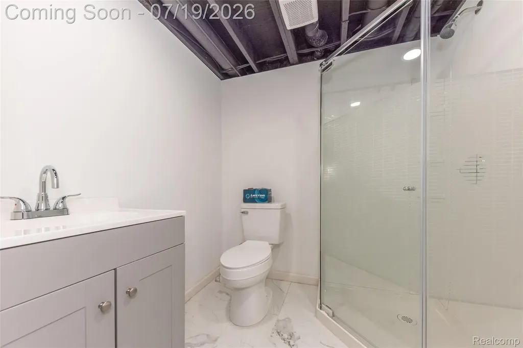 5994 Kingsfield Drive West Bloomfield Charter Township MI 48322