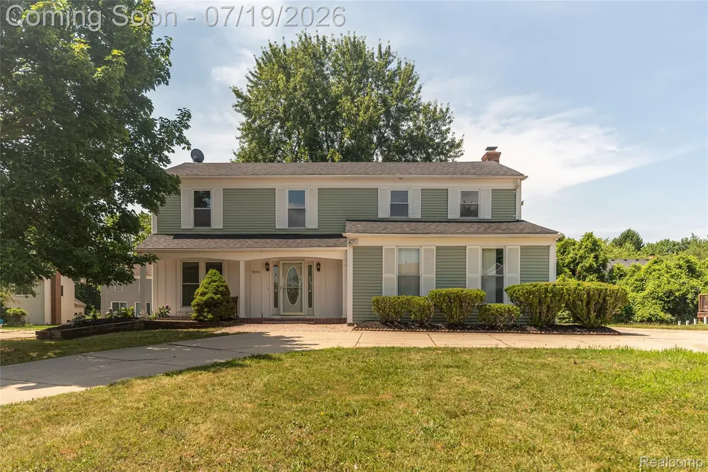 5994 Kingsfield Drive West Bloomfield Charter Township MI 48322