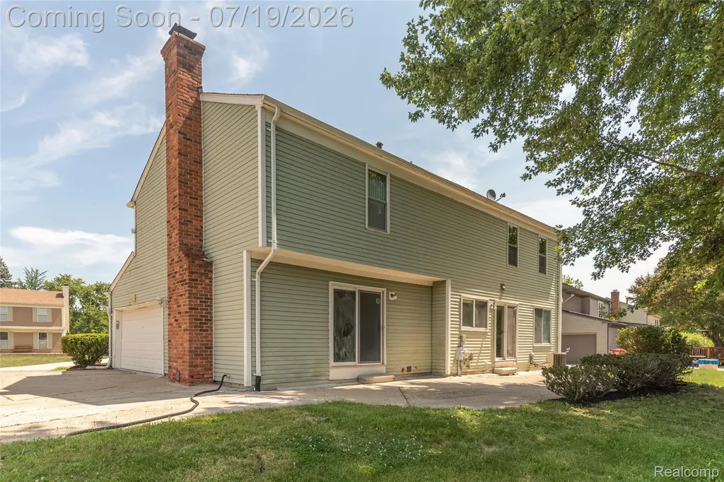 5994 Kingsfield Drive West Bloomfield Charter Township MI 48322