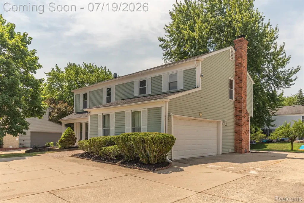 5994 Kingsfield Drive West Bloomfield Charter Township MI 48322