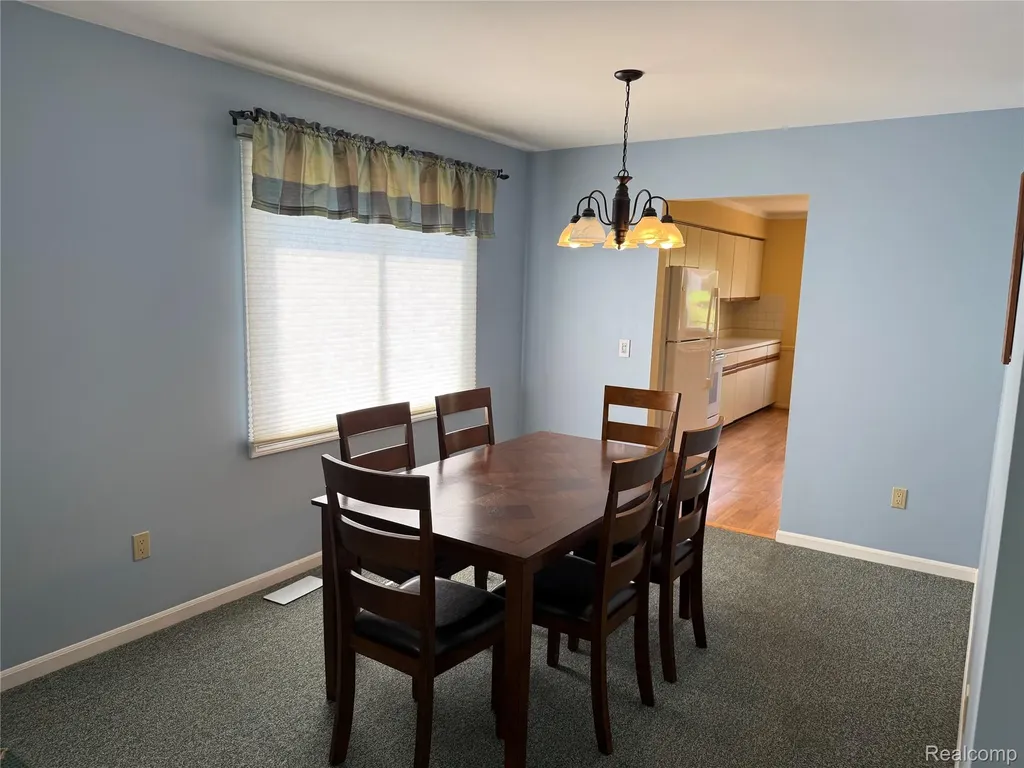 1658 Hillside Lane Rochester Hills City MI 48307