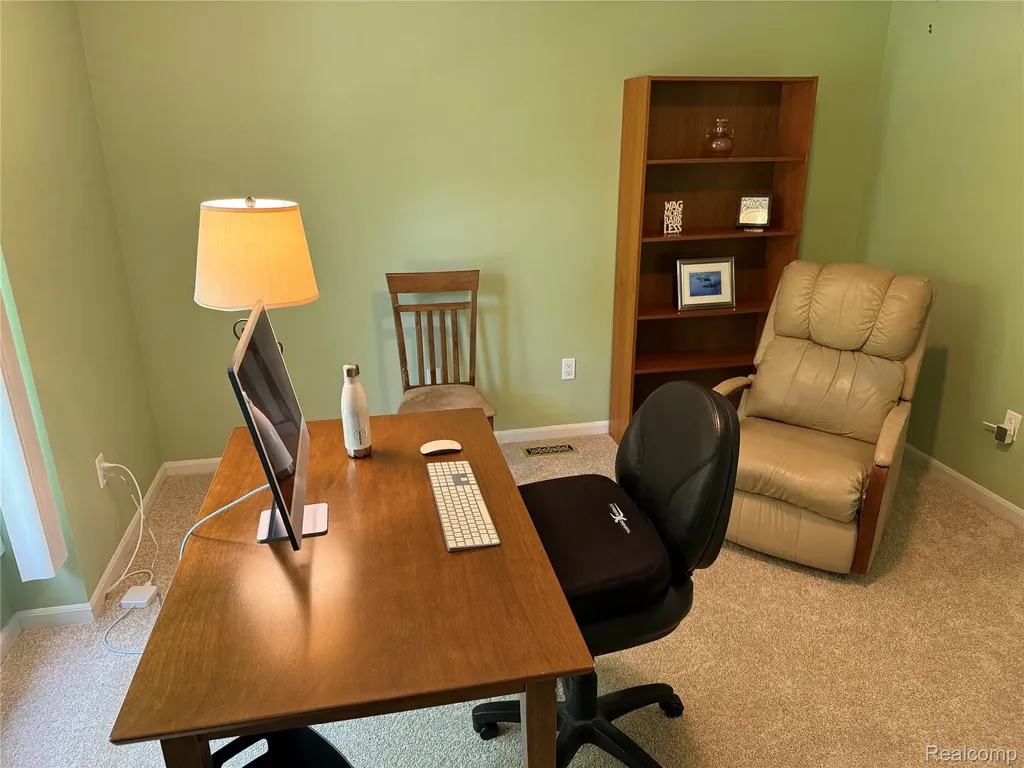 1658 Hillside Lane Rochester Hills City MI 48307