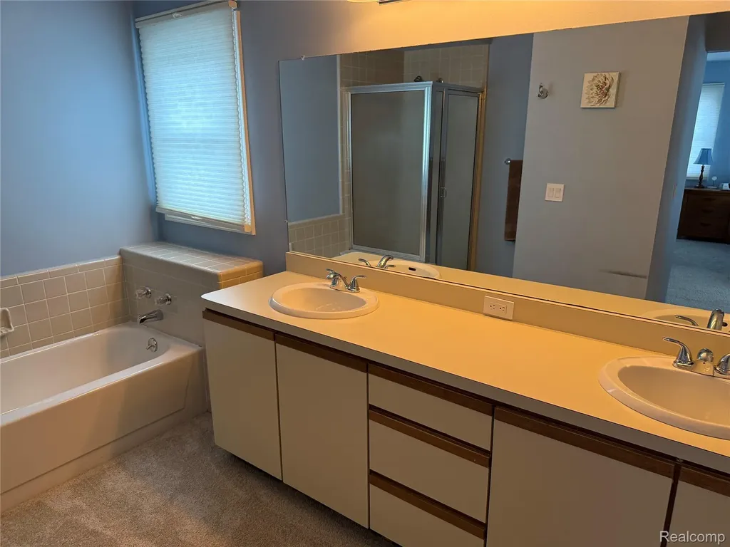 1658 Hillside Lane Rochester Hills City MI 48307