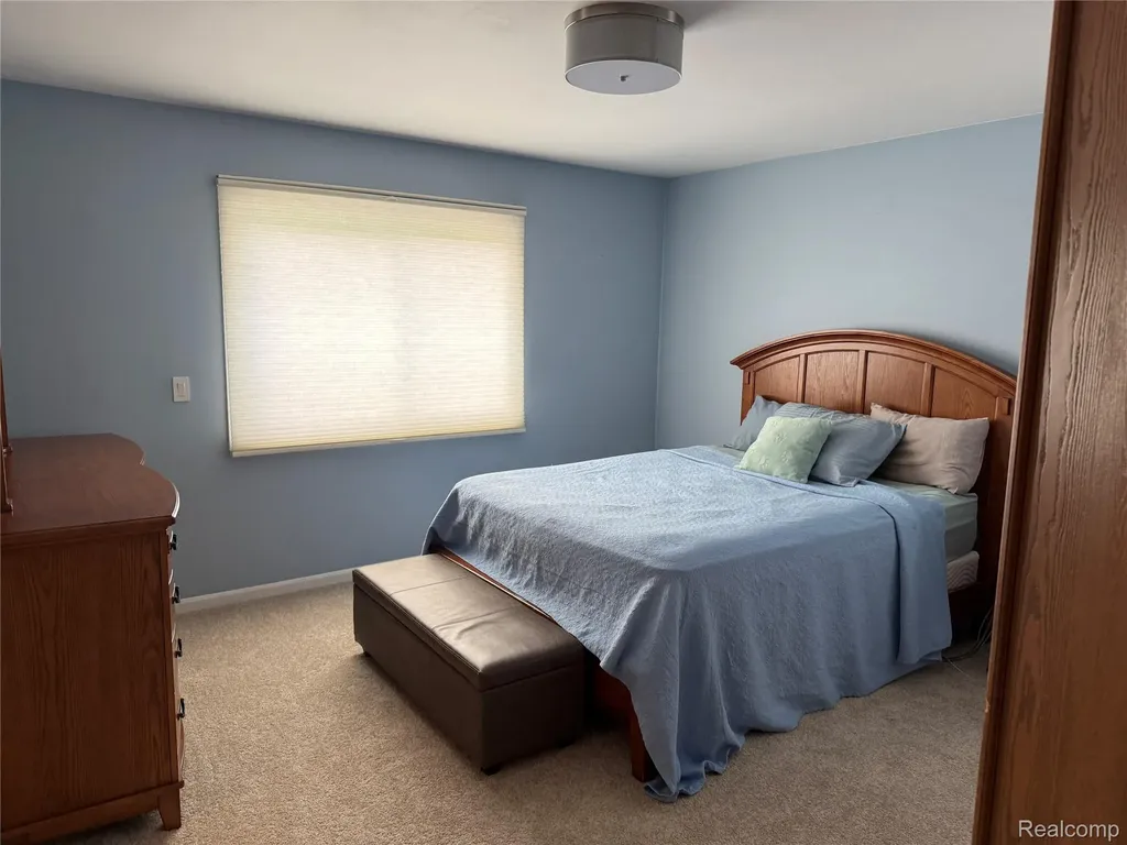 1658 Hillside Lane Rochester Hills City MI 48307