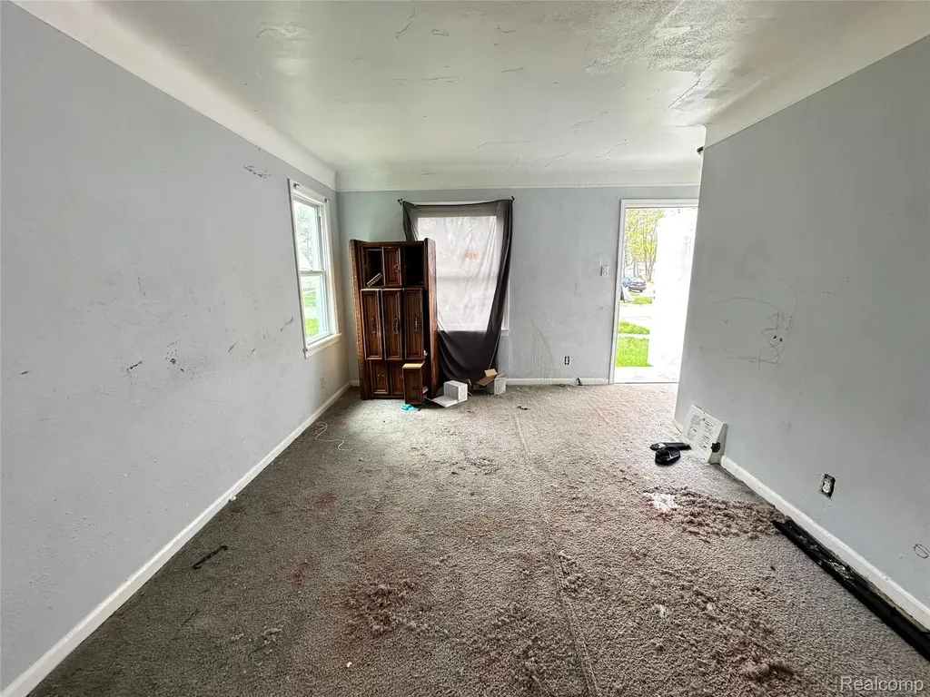 8084 Artesian Street Detroit City MI 48228