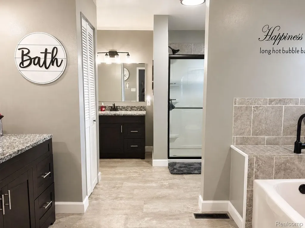 4108 Allen Court Bay City City MI 48706