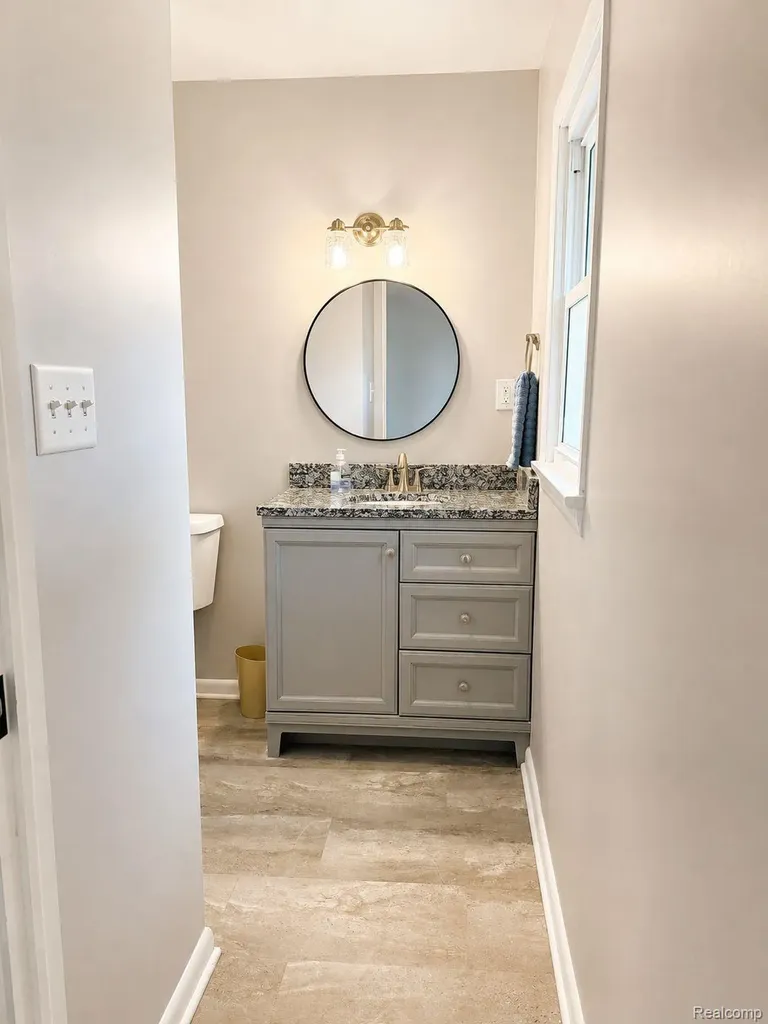 4108 Allen Court Bay City City MI 48706