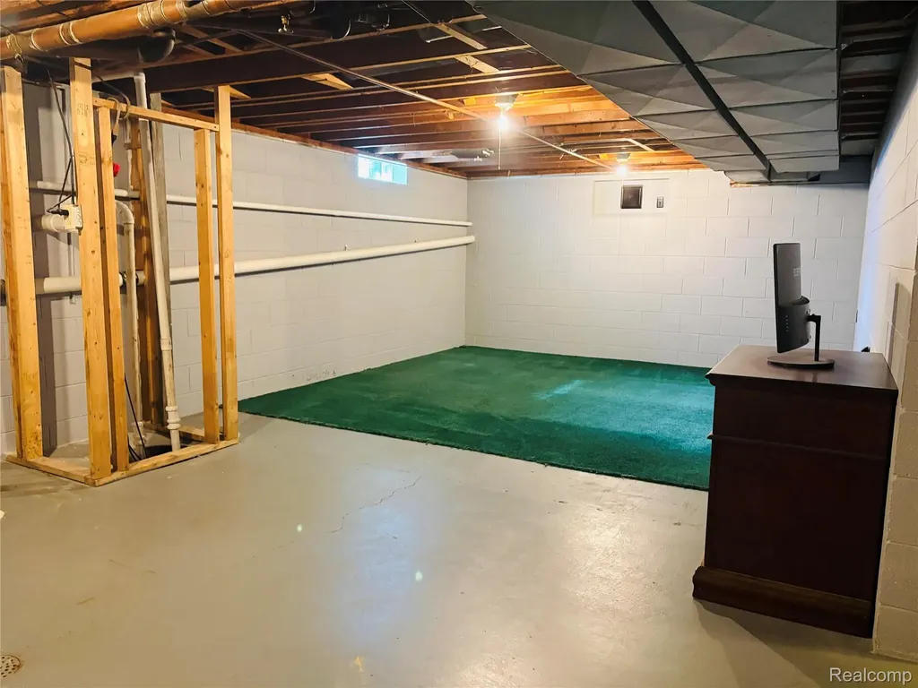 4108 Allen Court Bay City City MI 48706