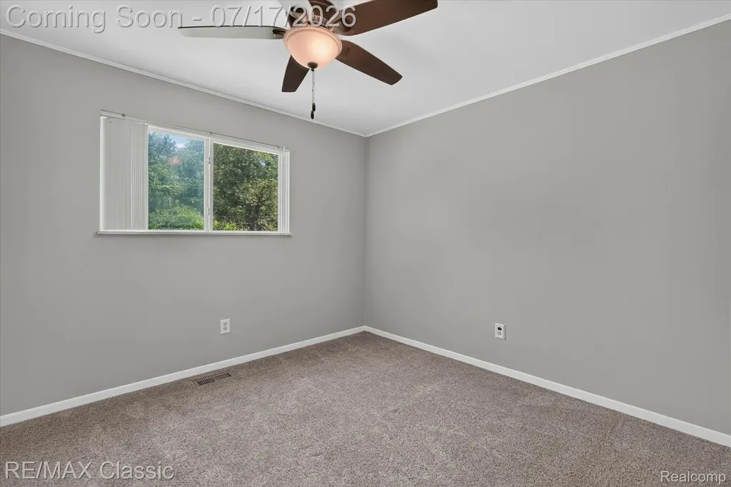268 Peninsula Lake Drive Highland Charter Township MI 48357