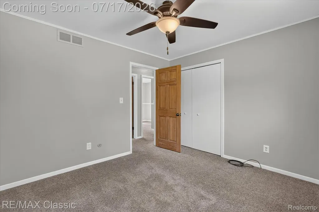 268 Peninsula Lake Drive Highland Charter Township MI 48357
