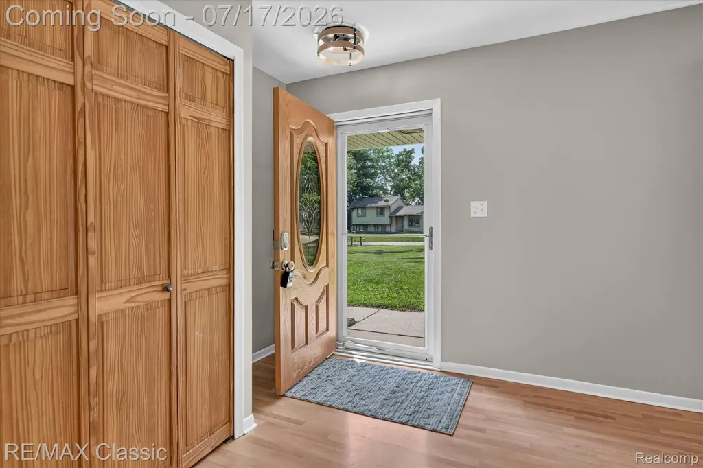268 Peninsula Lake Drive Highland Charter Township MI 48357