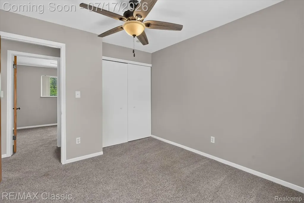 268 Peninsula Lake Drive Highland Charter Township MI 48357